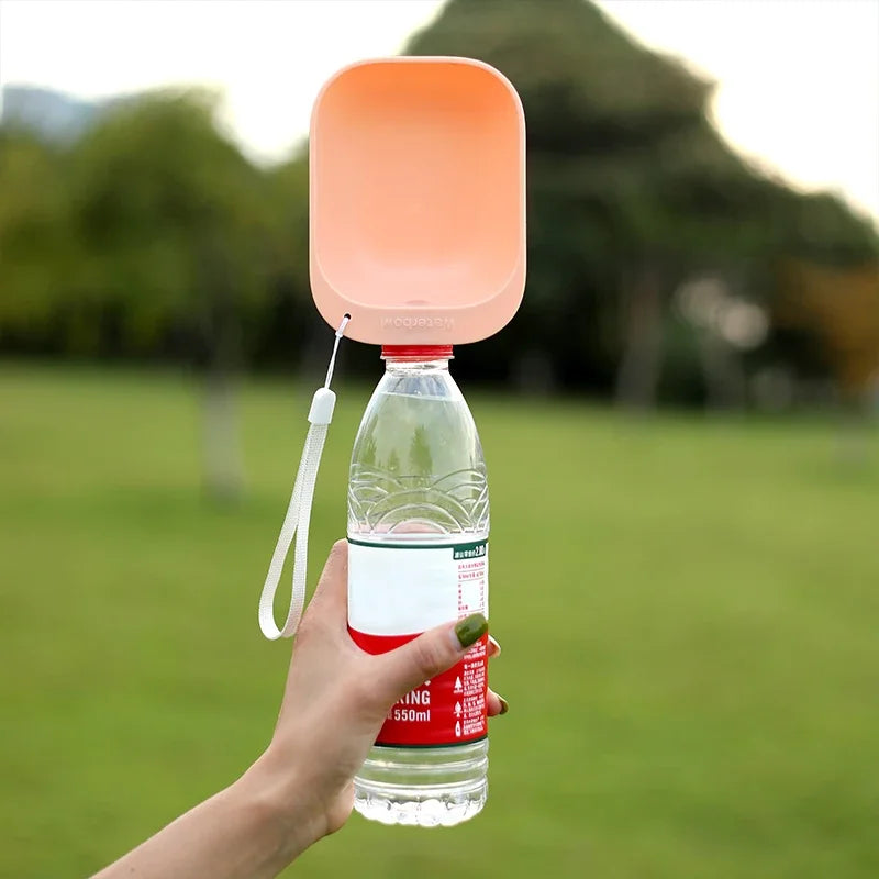 Dog Travel Water Bottle Portable Pet Dog Water Bottle Drinking Water Feeder for Dog Cat Outdoor Water Bowl Bottle Pet Supplies Drukgeactiveerd systeem - product feature